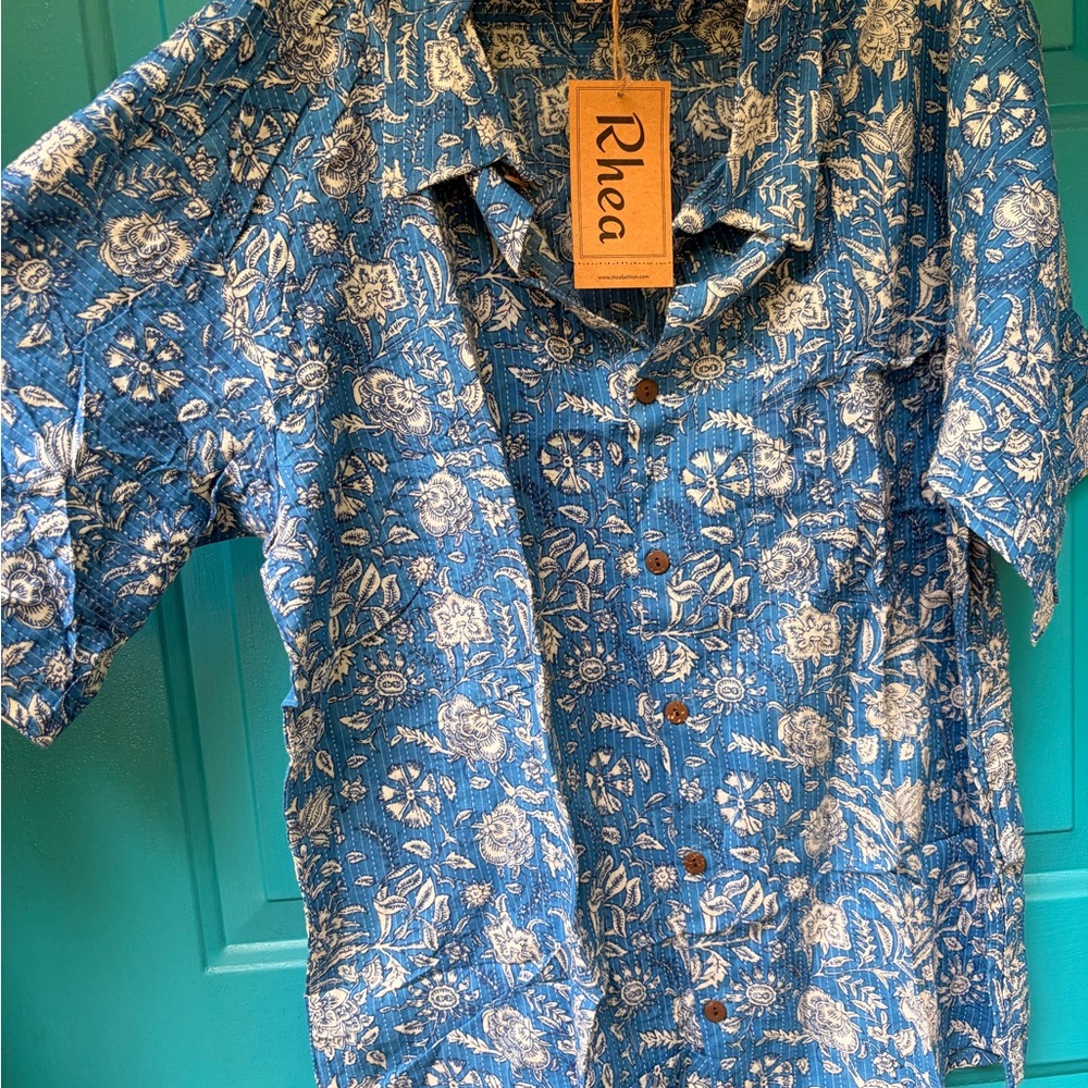 Women’s Blue Floral Button-Up Shirt